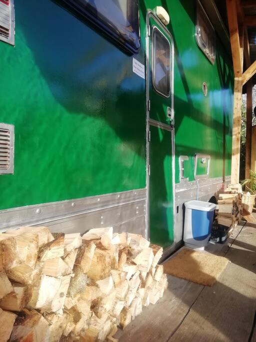 Truck & Pod Creative Nature Retreat. 반트리 외부 사진